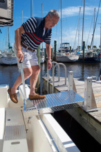A local boater uses the SafAshor ramp system. 