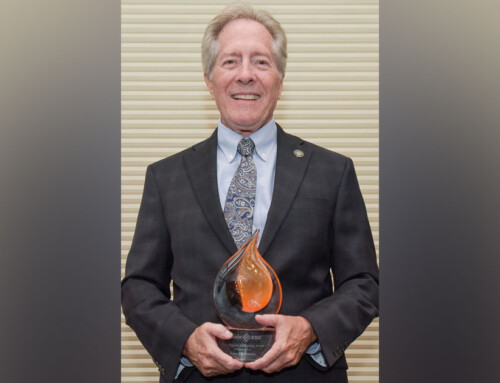 Russ Blackburn honored with Pete Hegener Leadership Award